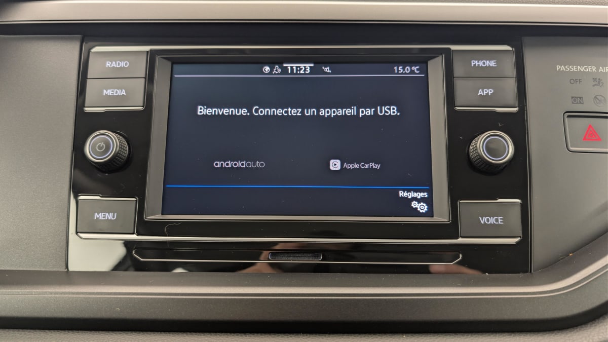 Volkswagen POLO - Image 18