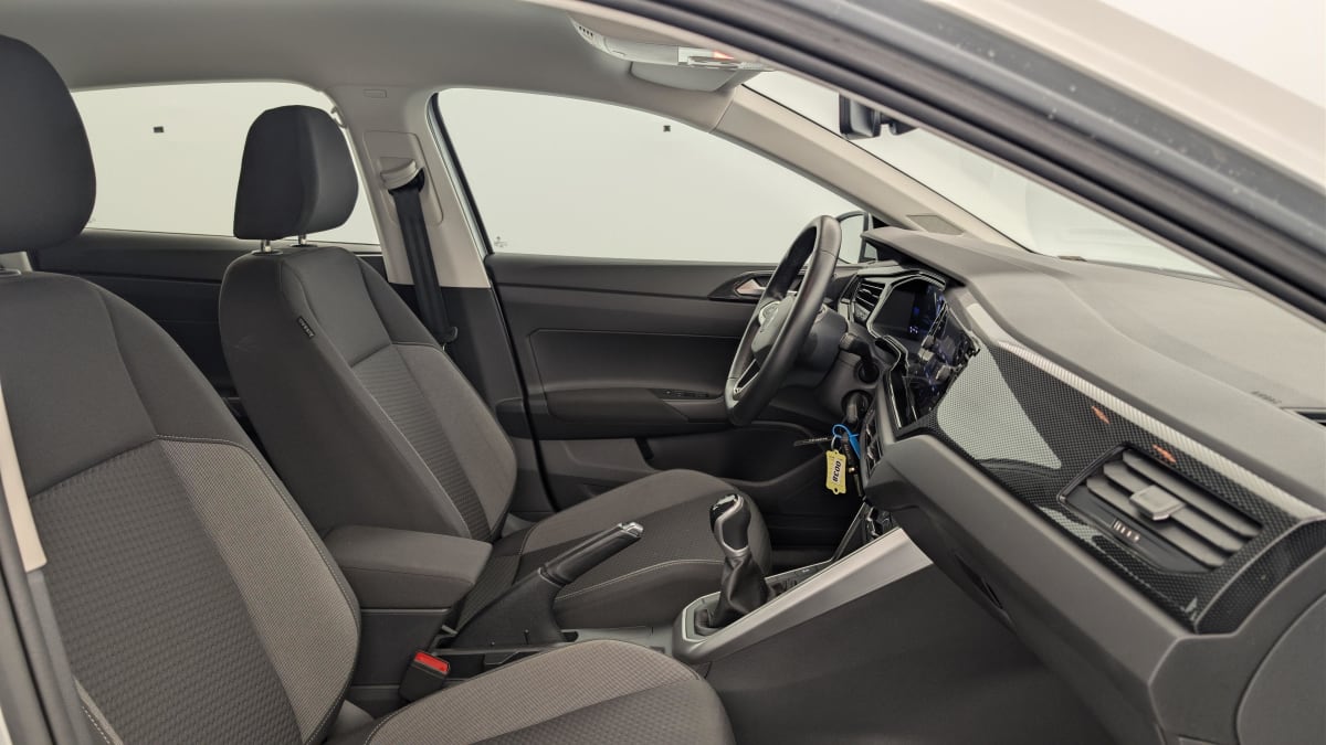 Volkswagen POLO - Image 9