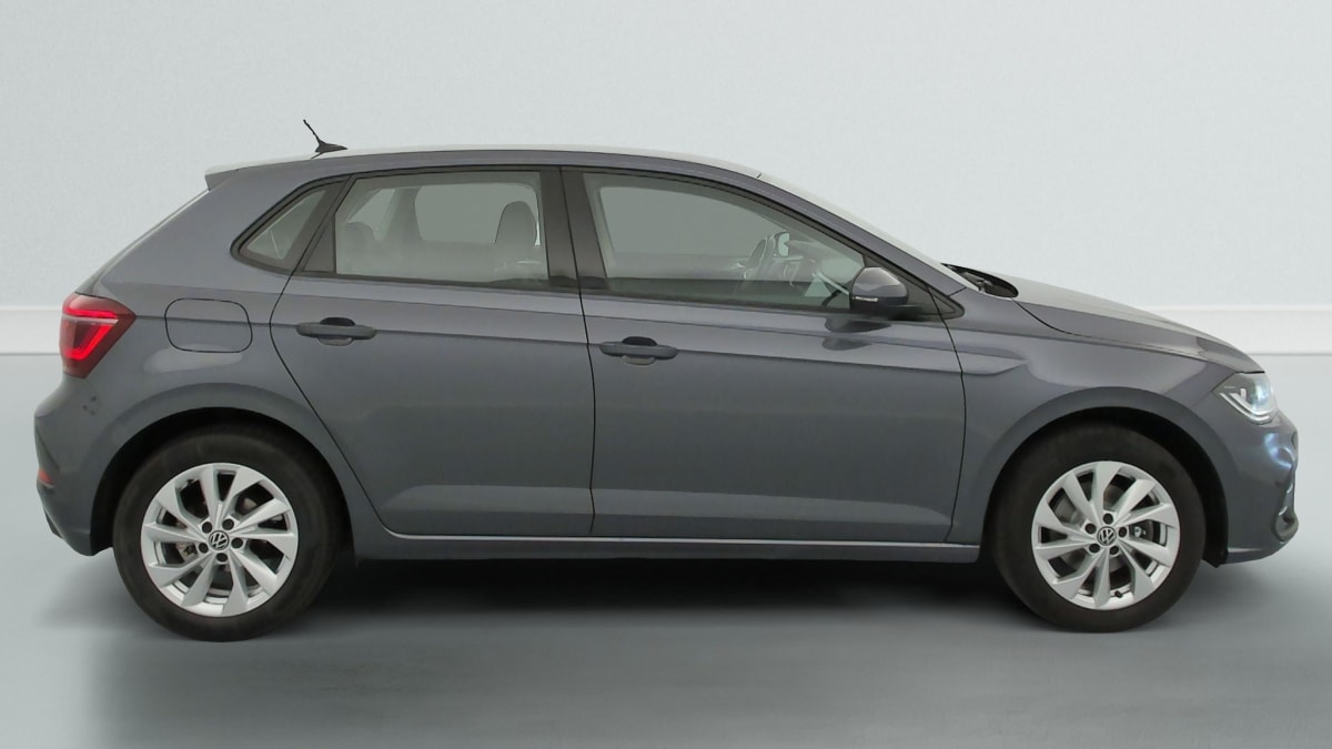Volkswagen POLO - Image 8