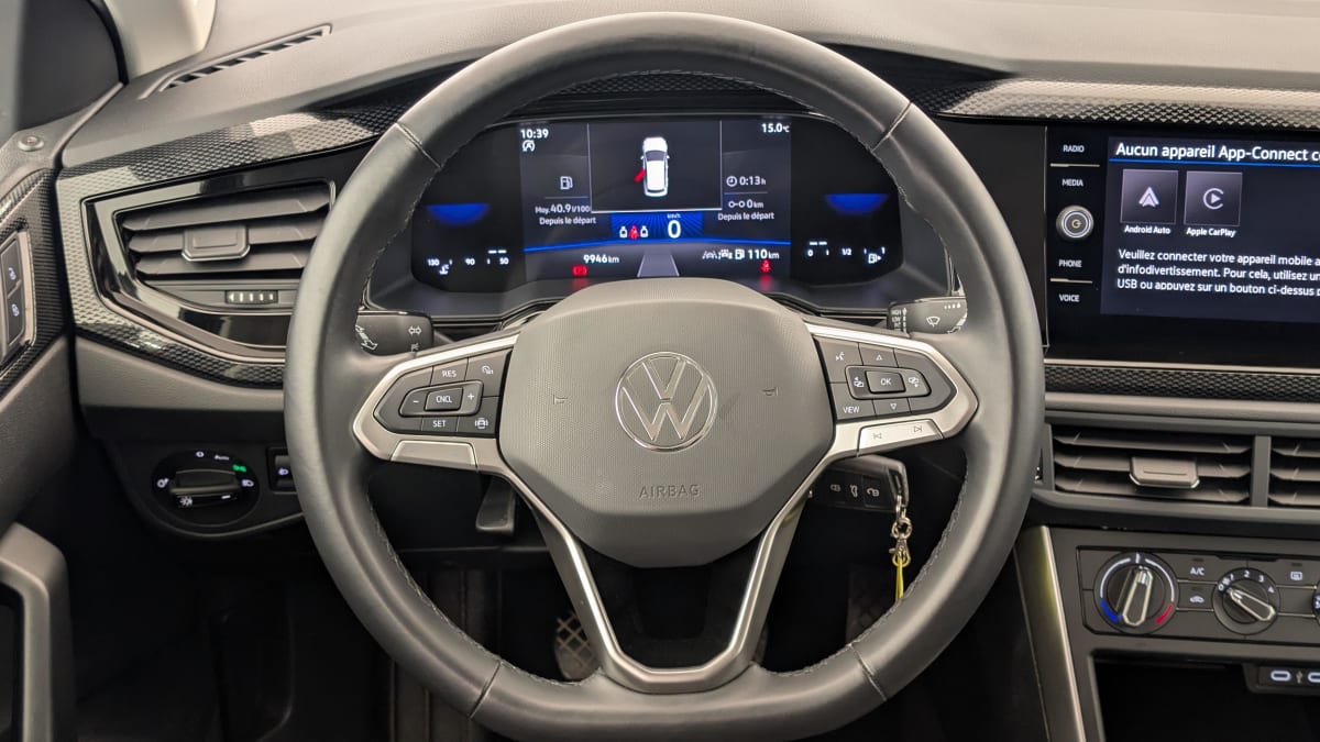 Volkswagen POLO - Image 14