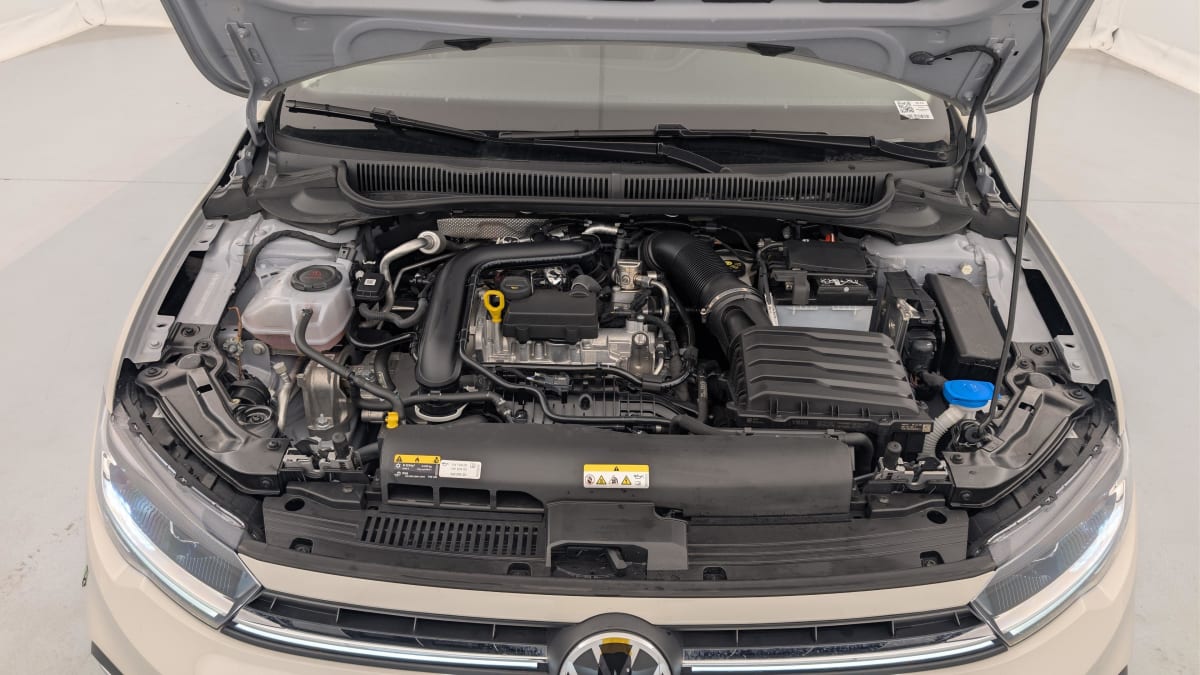 Volkswagen POLO - Image 21