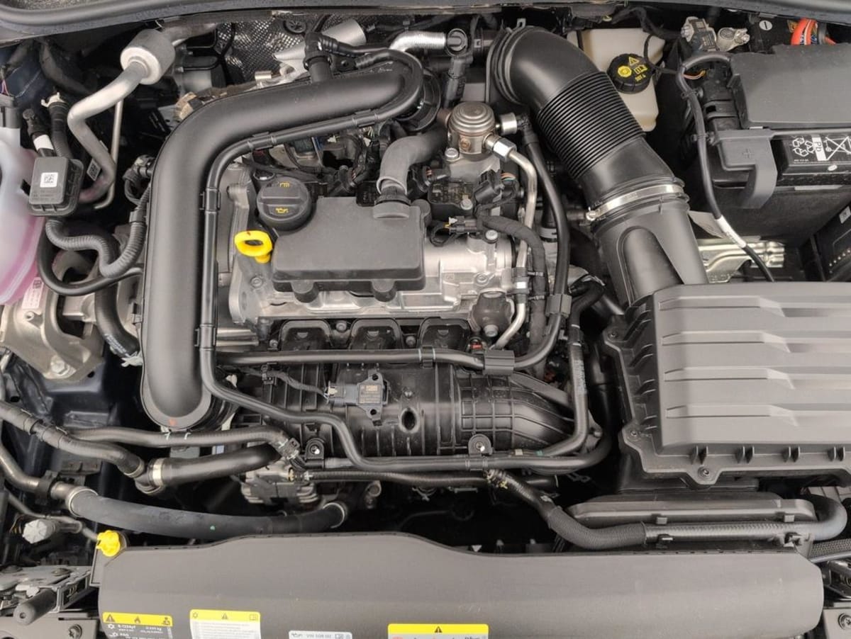 Volkswagen POLO - Image 21