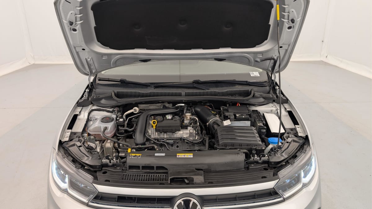 Volkswagen POLO - Image 21