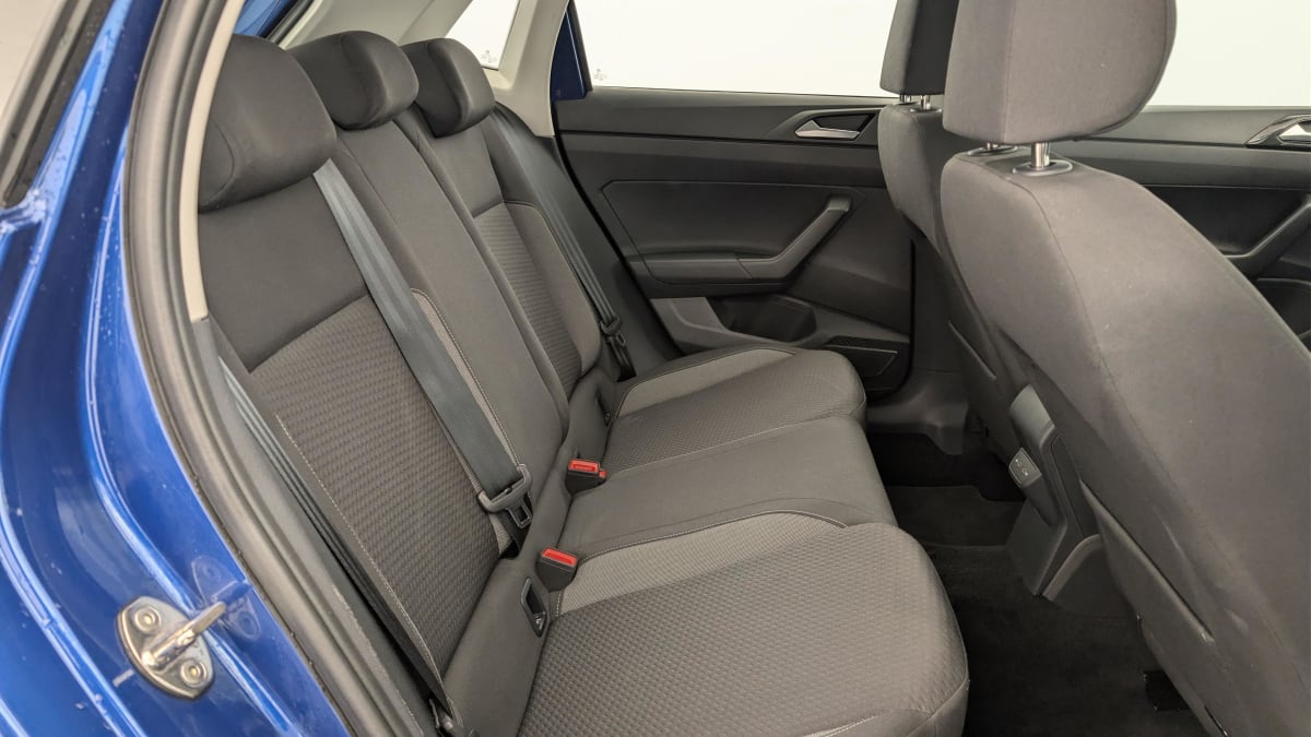 Volkswagen POLO - Image 10