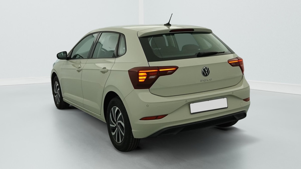 Volkswagen POLO - Image 5