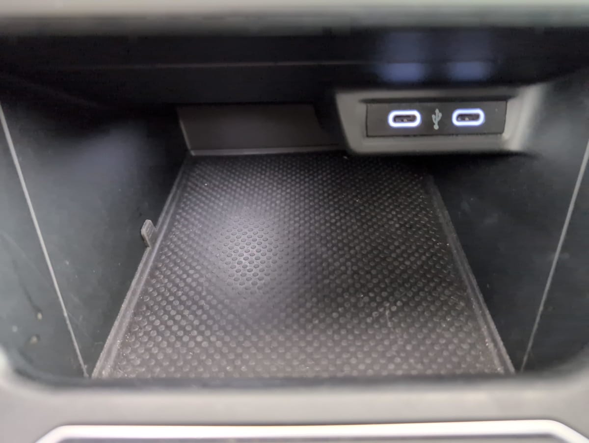 Volkswagen POLO - Image 19