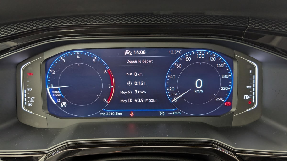 Volkswagen POLO - Image 21