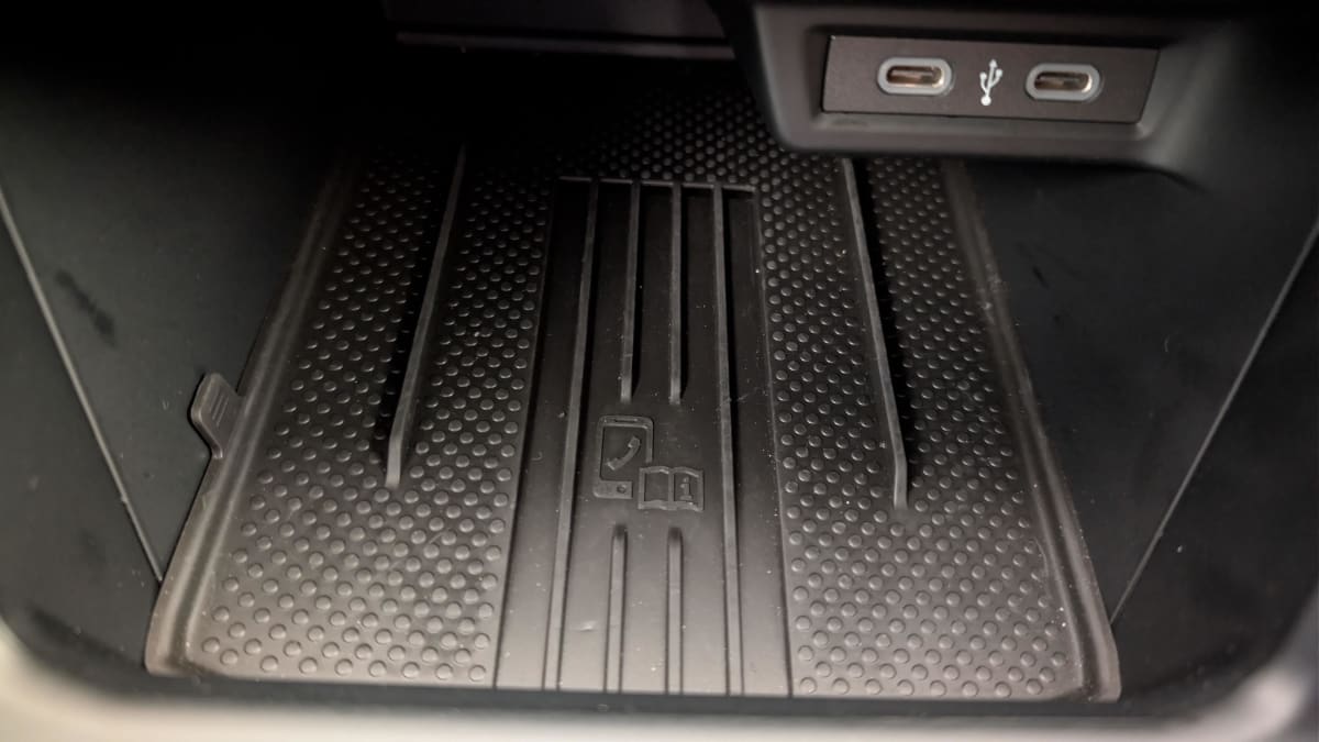 Volkswagen POLO - Image 20