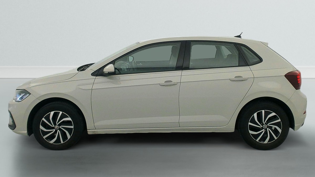 Volkswagen POLO - Image 4