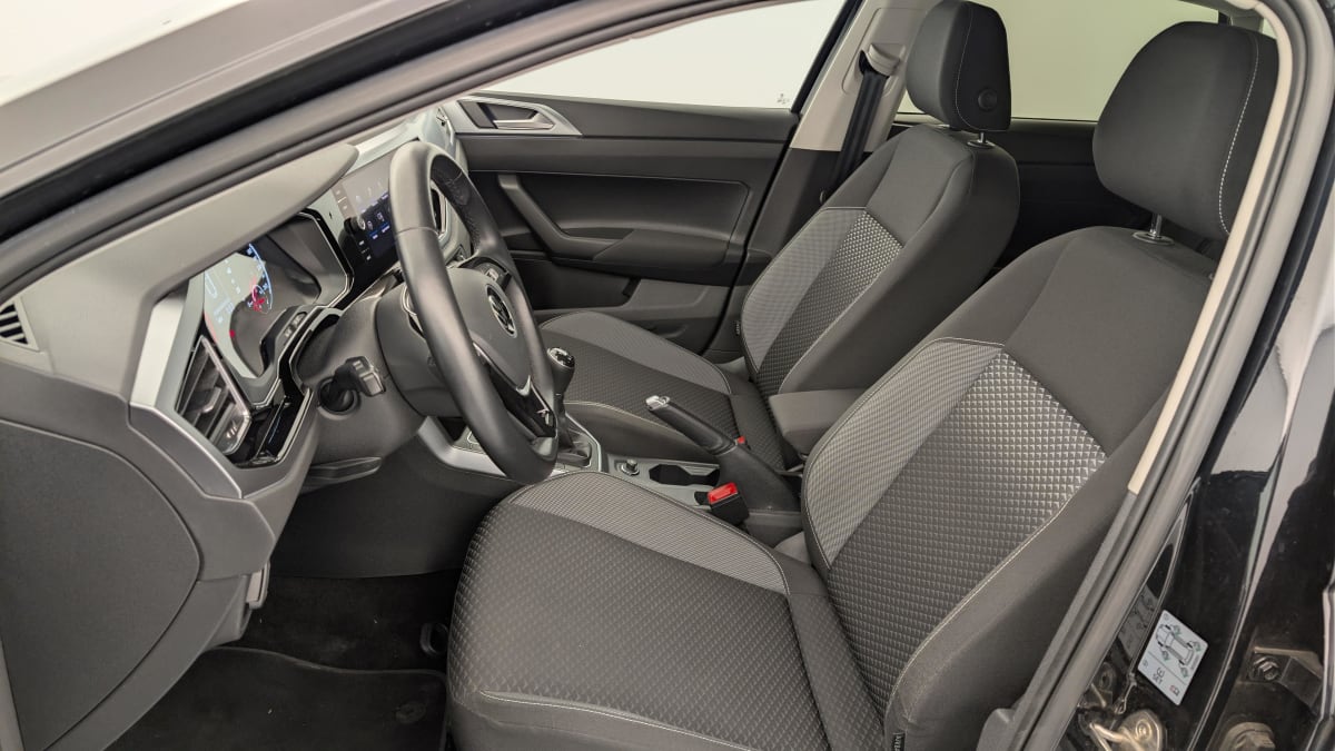 Volkswagen POLO - Image 16