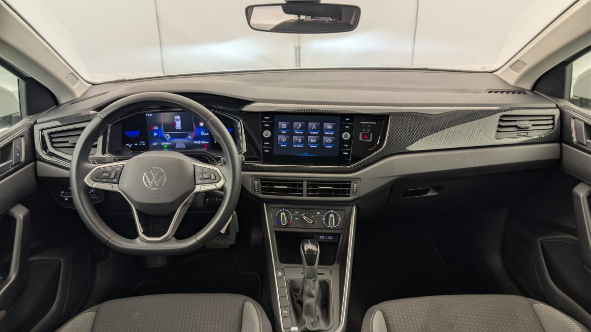 Volkswagen POLO - Image 13