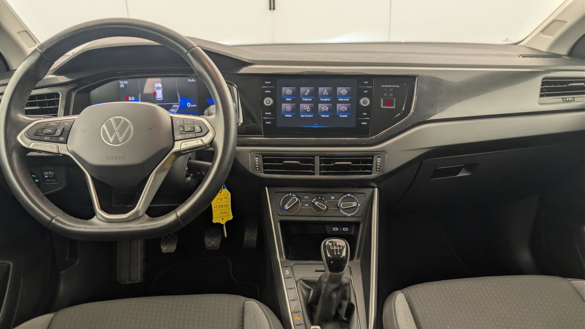 Volkswagen POLO - Image 13