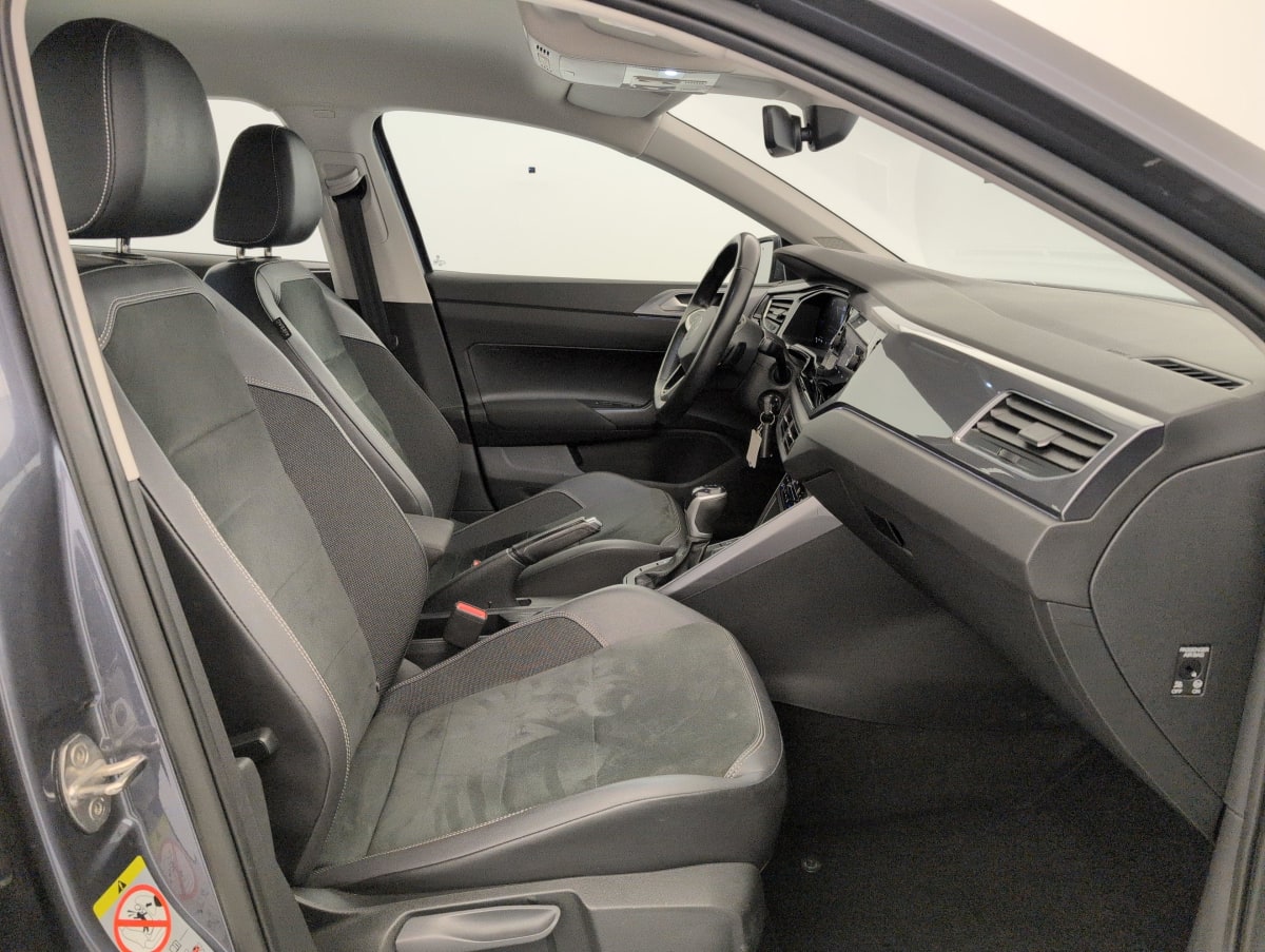 Volkswagen POLO - Image 9