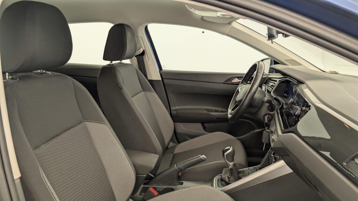 Volkswagen POLO - Image 9
