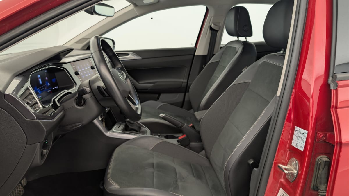 Volkswagen POLO - Image 16