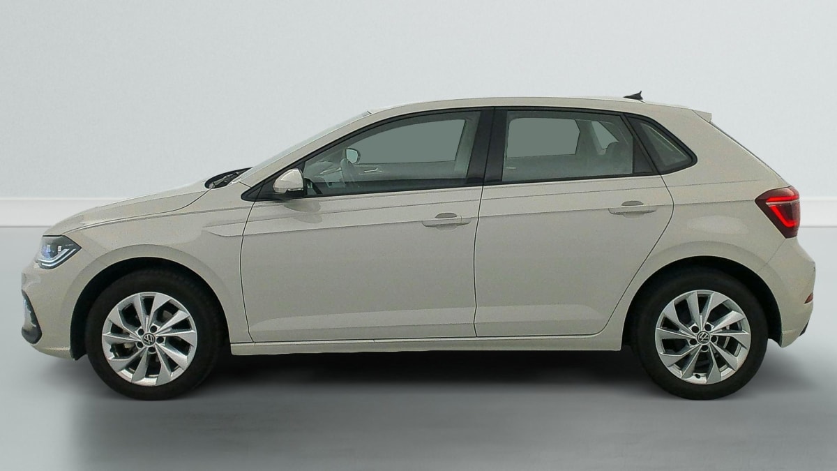 Volkswagen POLO - Image 4