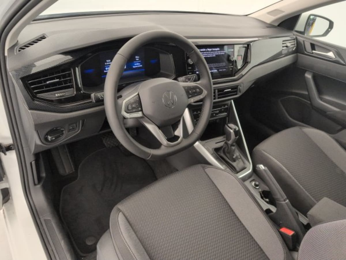 Volkswagen POLO - Image 14