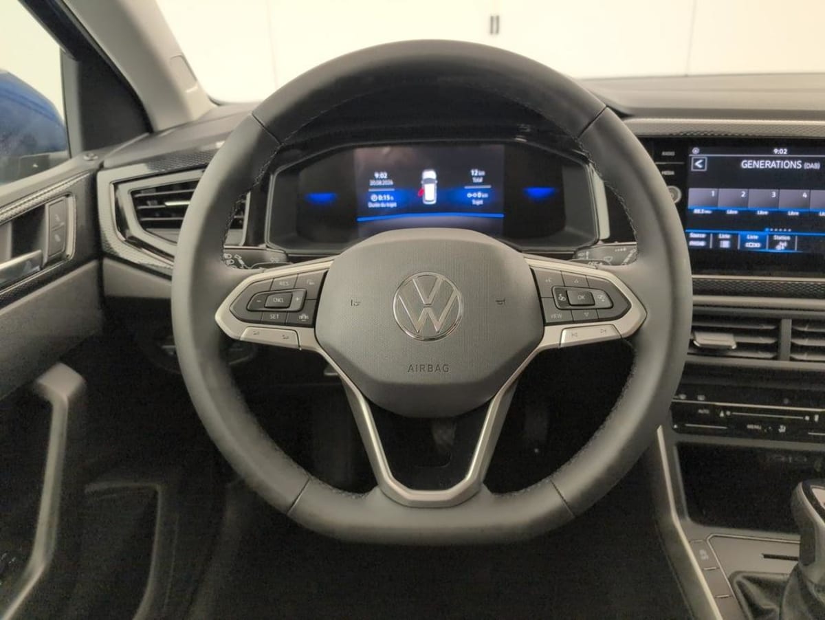 Volkswagen POLO - Image 14