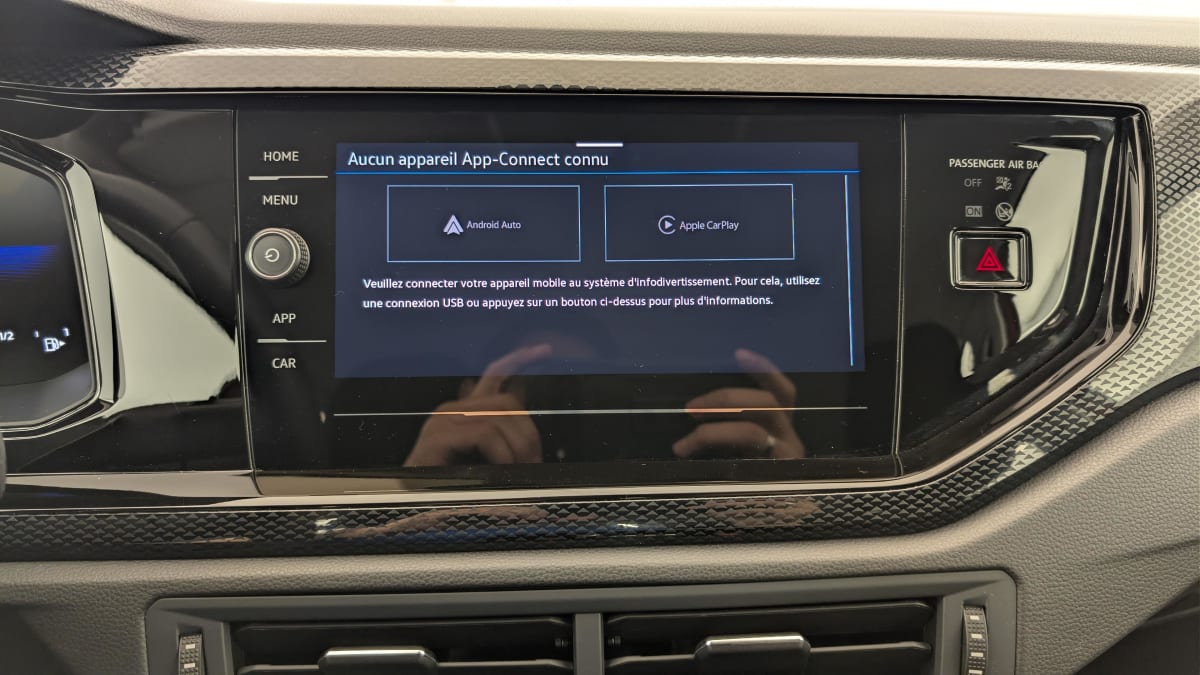 Volkswagen POLO - Image 18