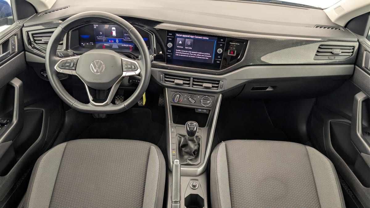 Volkswagen POLO - Image 13