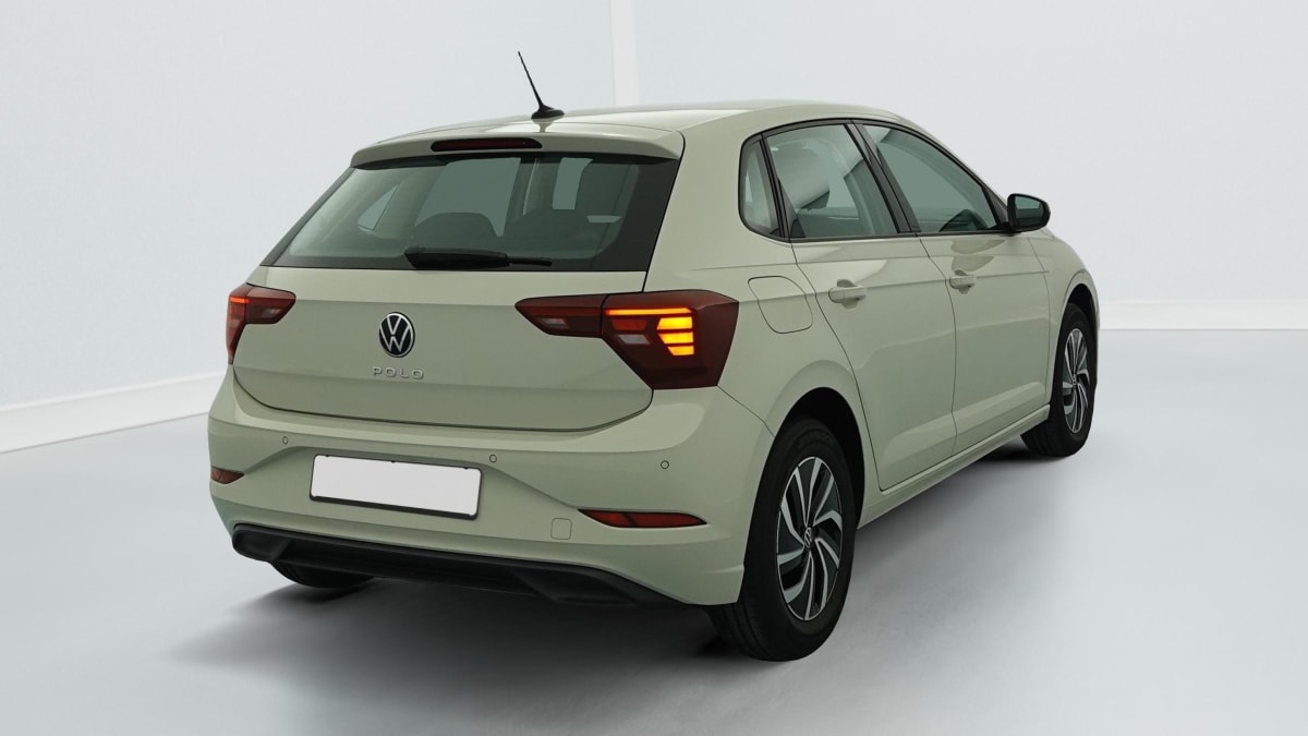 Volkswagen POLO - Image 7