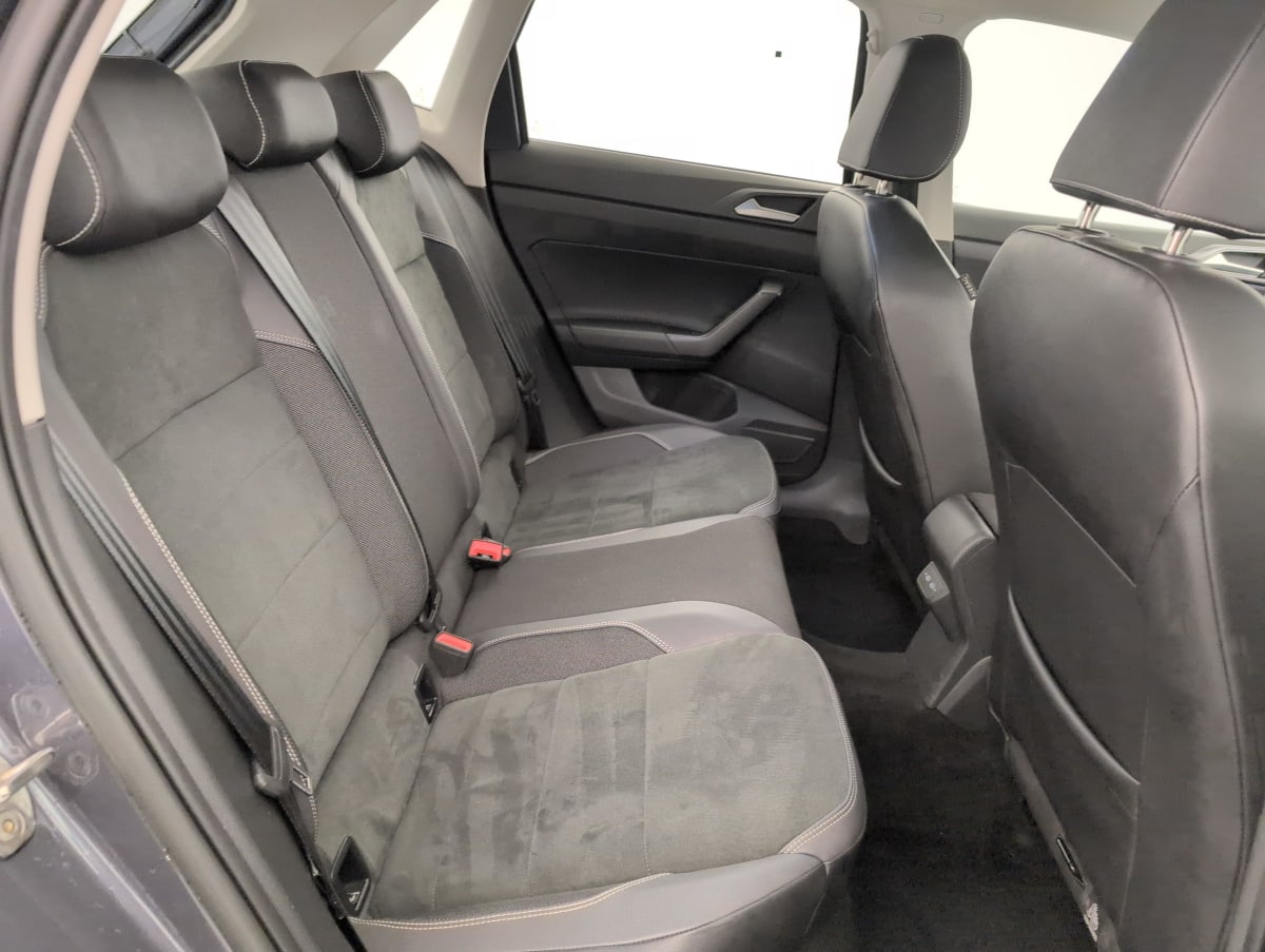 Volkswagen POLO - Image 10