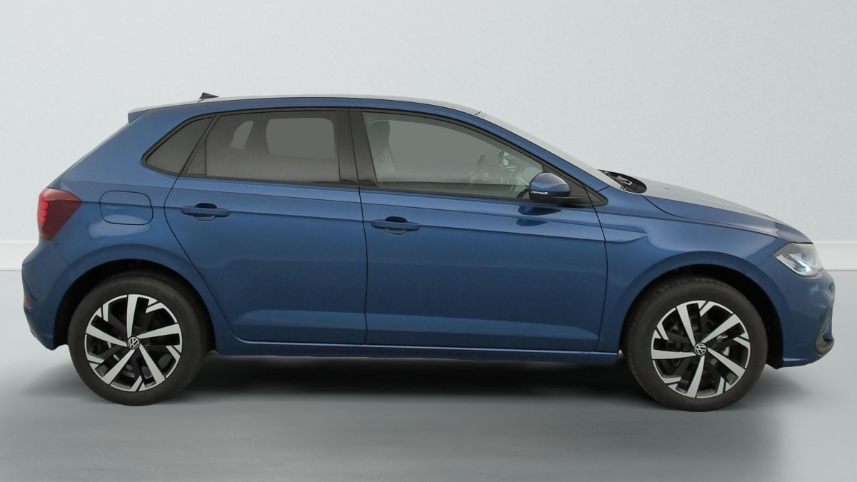 Volkswagen POLO - Image 8