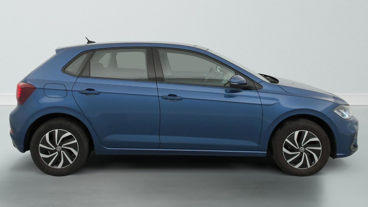 Volkswagen POLO - Image 8