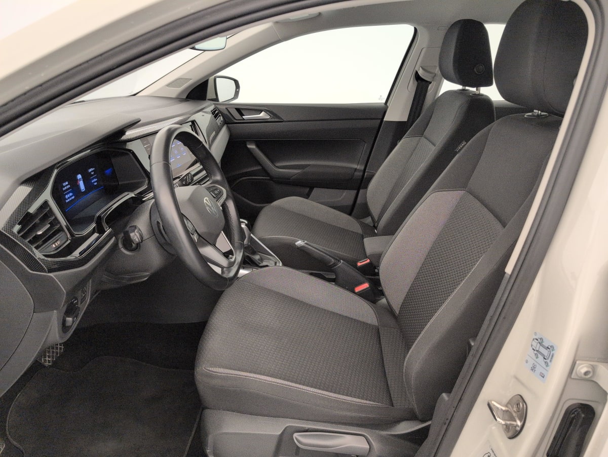 Volkswagen POLO - Image 16