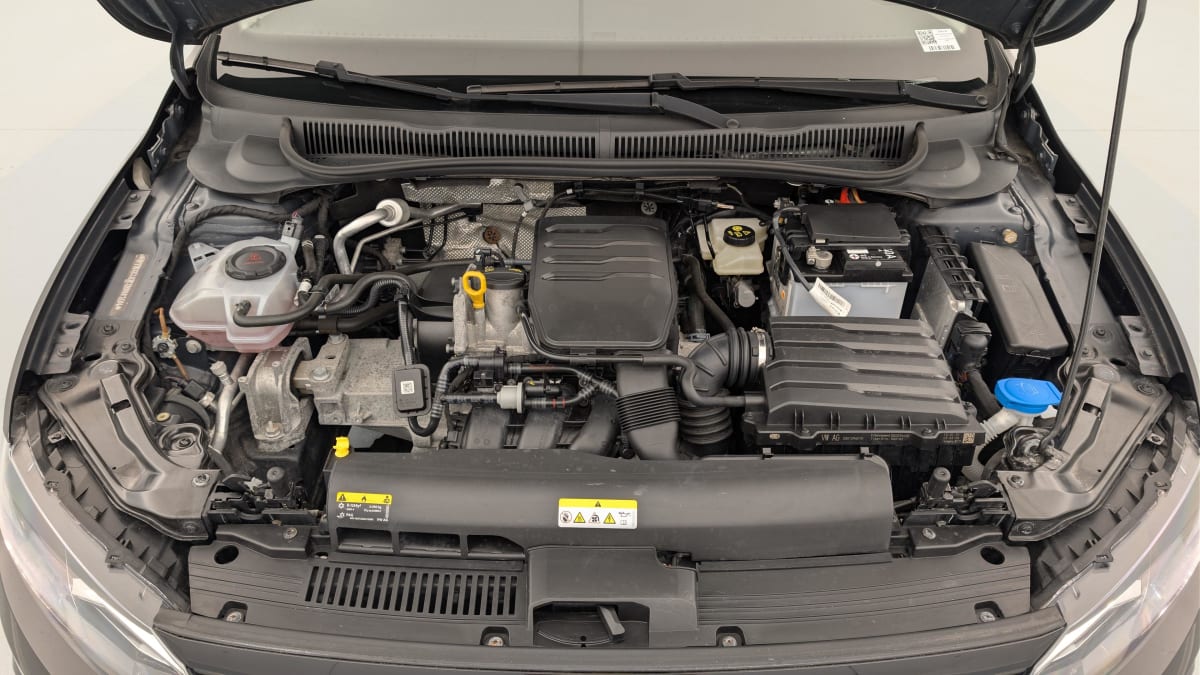 Volkswagen POLO - Image 20