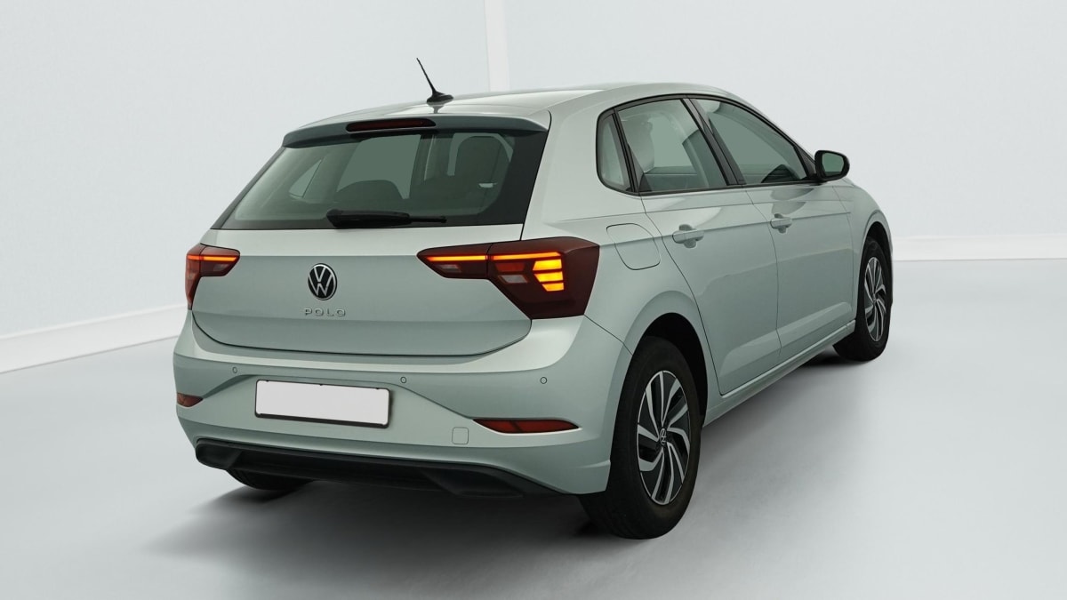 Volkswagen POLO - Image 7