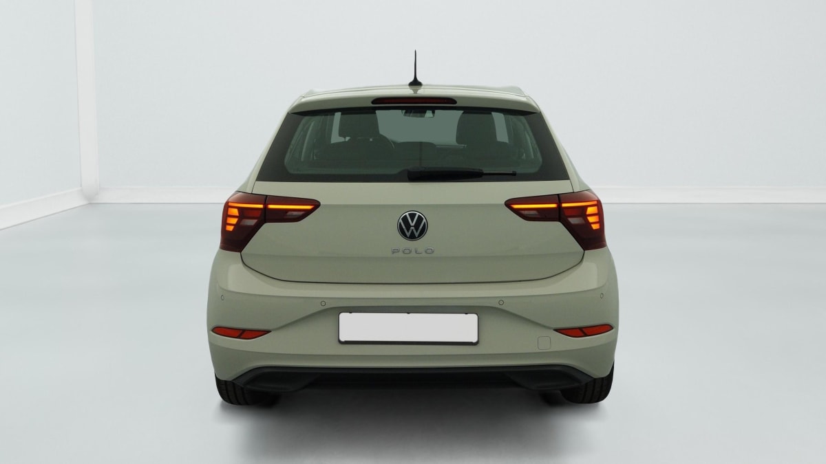 Volkswagen POLO - Image 6