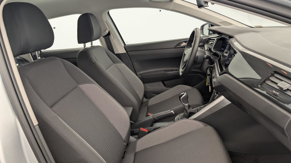 Volkswagen POLO - Image 9