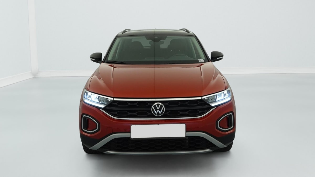 Volkswagen T-Roc - Image 2