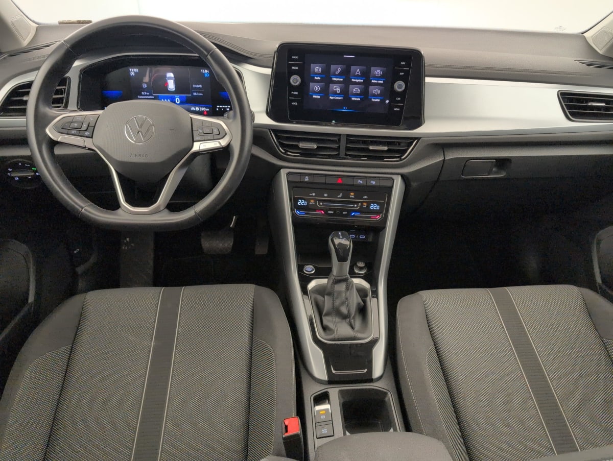 Volkswagen T-Roc - Image 13