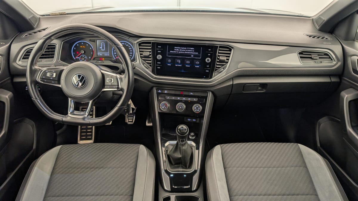 Volkswagen T-Roc - Image 13