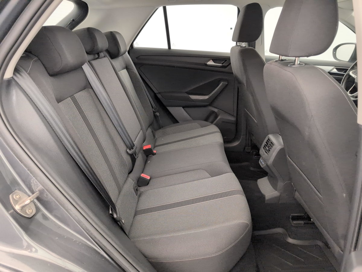 Volkswagen T-Roc - Image 10