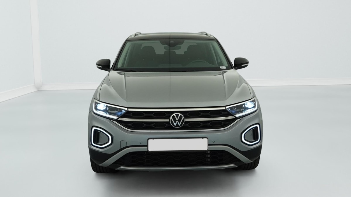 Volkswagen T-Roc - Image 2