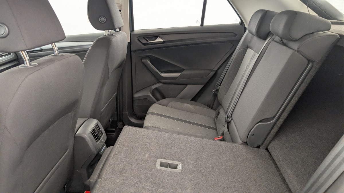 Volkswagen T-Roc - Image 12