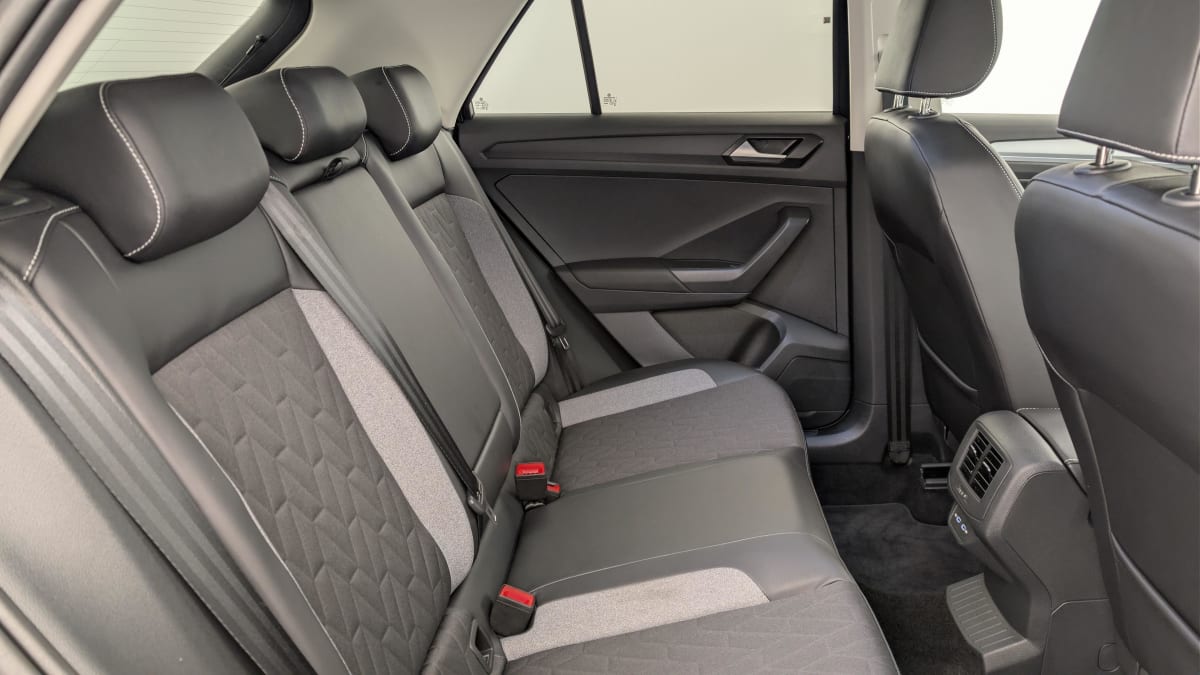 Volkswagen T-Roc - Image 10