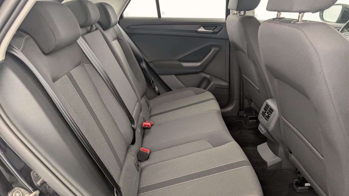 Volkswagen T-Roc - Image 10