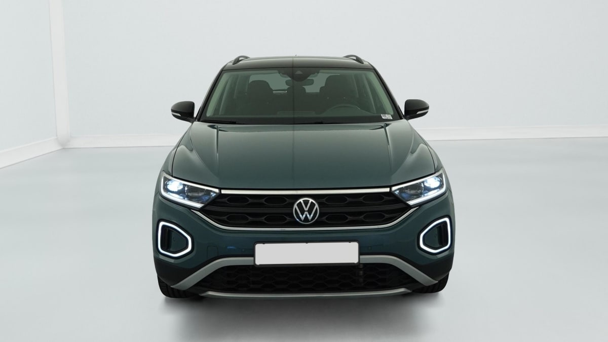 Volkswagen T-Roc - Image 2