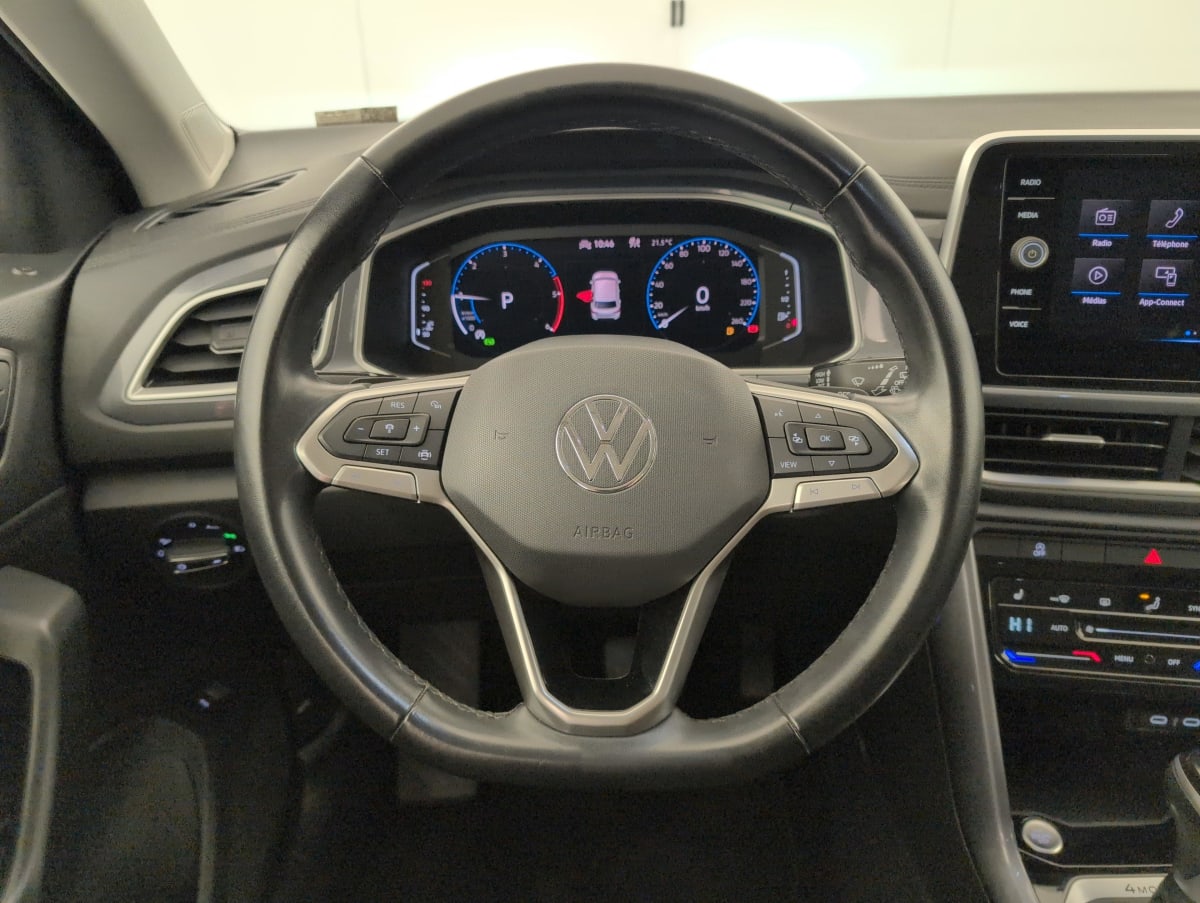Volkswagen T-Roc - Image 16