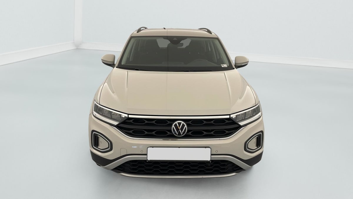 Volkswagen T-Roc - Image 2