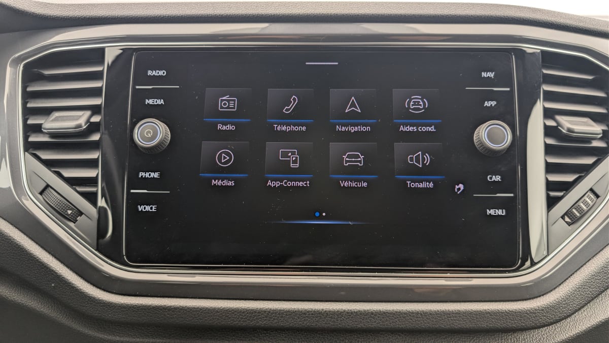 Volkswagen T-Roc - Image 17