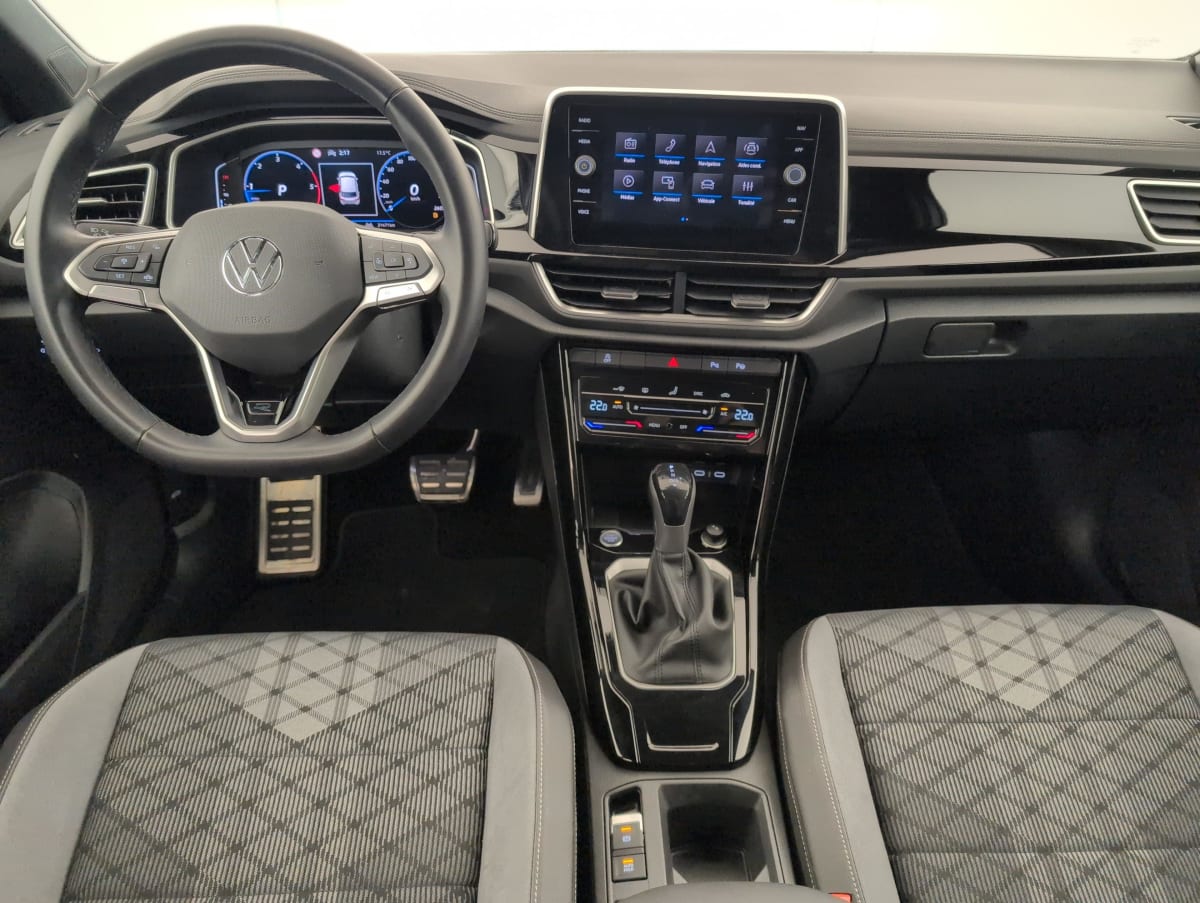 Volkswagen T-Roc - Image 13
