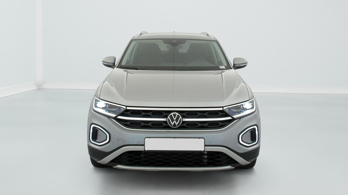 Volkswagen T-Roc - Image 2