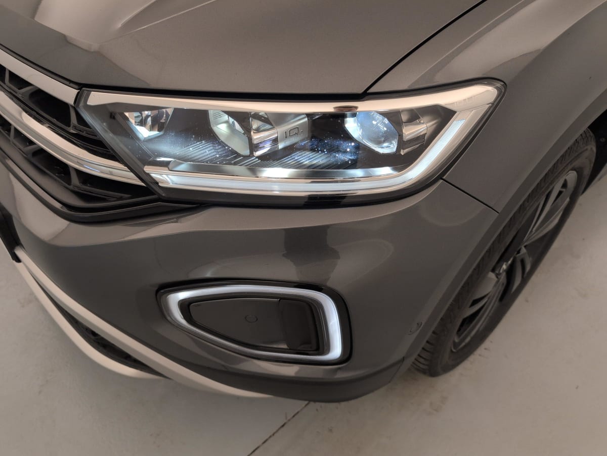 Volkswagen T-Roc - Image 23