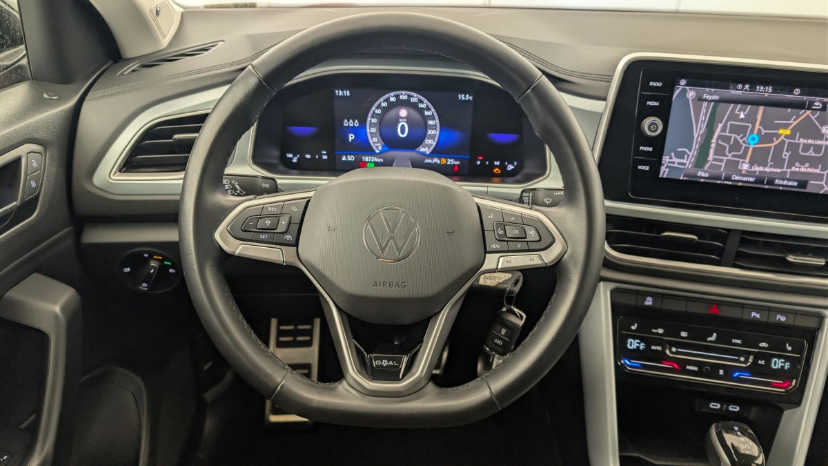 Volkswagen T-Roc - Image 14