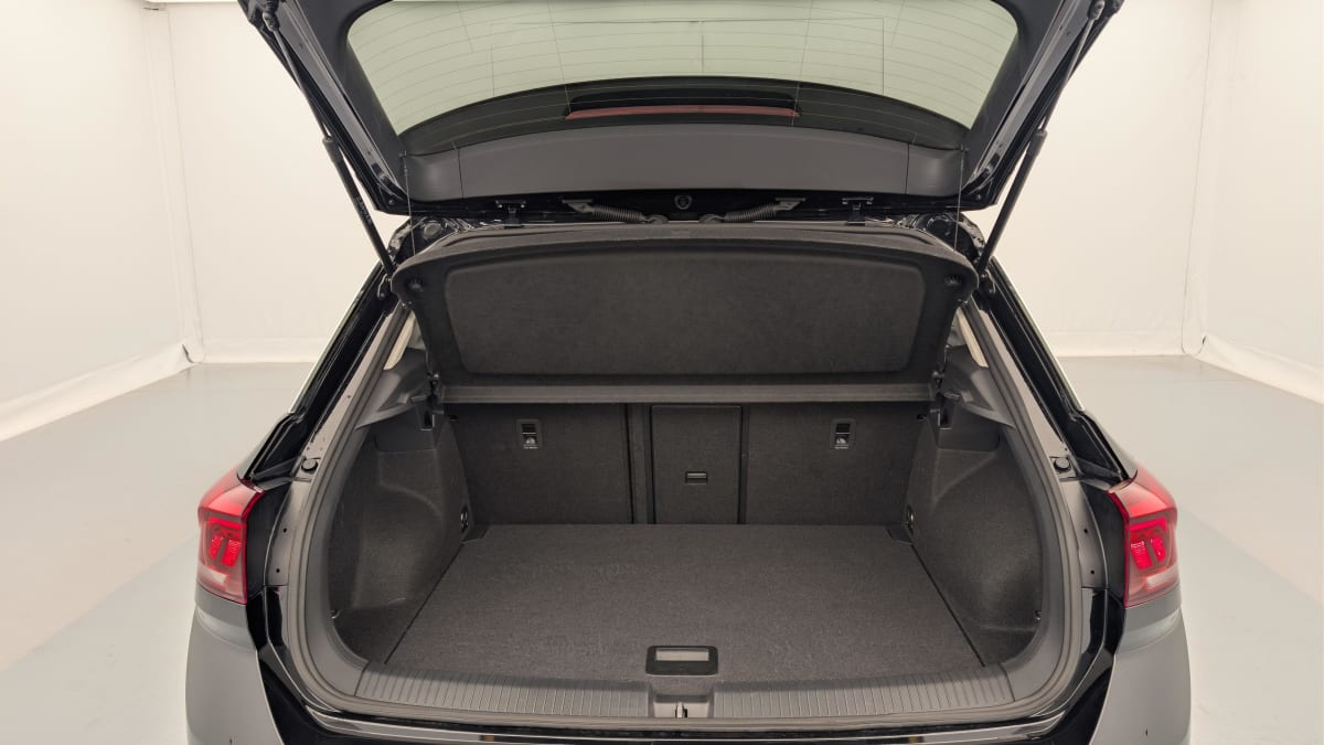 Volkswagen T-Roc - Image 11
